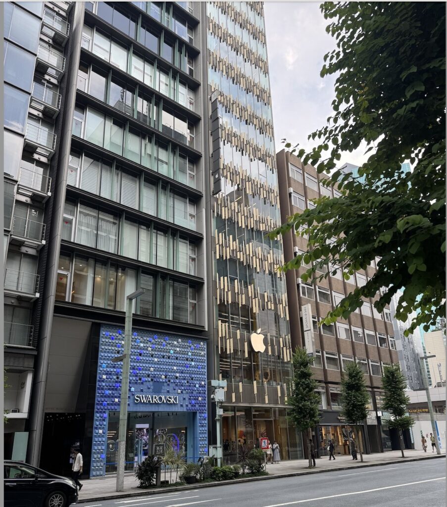 Apple Ginza: a fusion of technology and culture