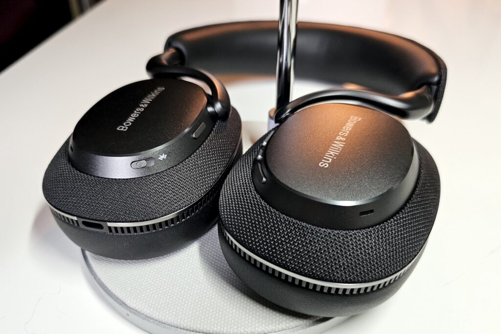 Bowers & Wilkins Px7 S3 headphones offer immersive sound and design