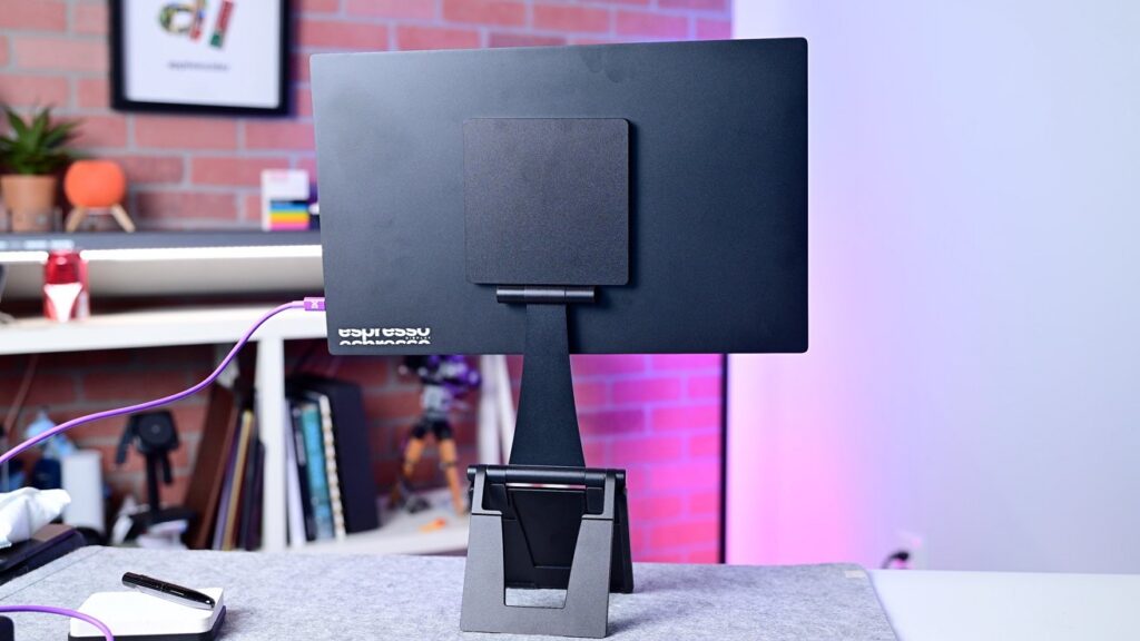 Espresso Pro 15 elevates your viewing experience with 4K brilliance