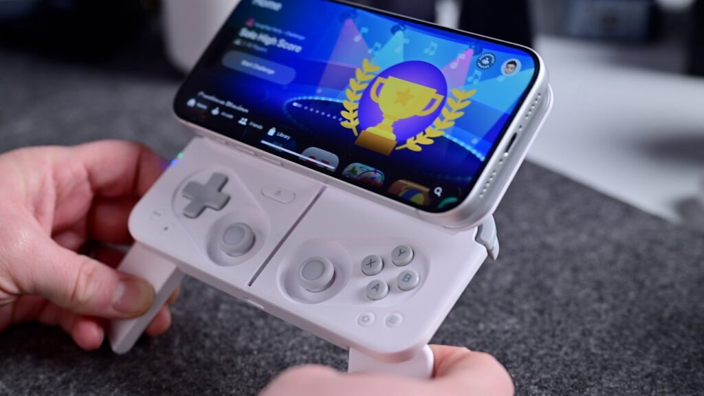 Mcon mobile gaming controller enhances your gaming experience